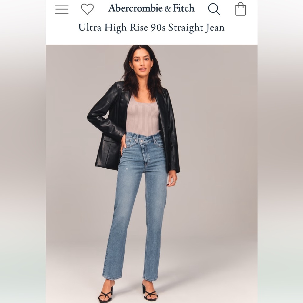 Abercrombie Ultra High Rise 90s Straight | Medium Wash | Criss-Cross Waist | 28